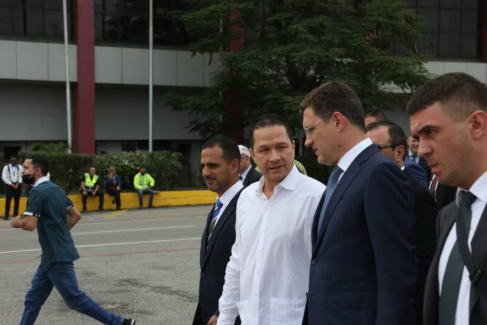 Vice primer ministro ruso visita Venezuela para una reunión de cooperación