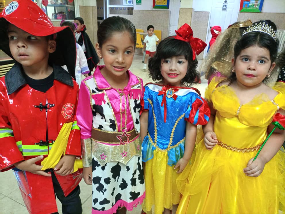 niños disfrazados en Carnaval