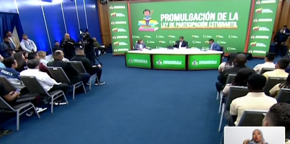 Nicolás Maduro promulga Ley de Participación Estudiantil en el Subsistema de Educación Básica