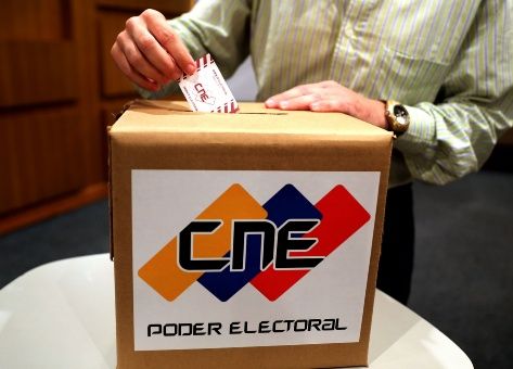 Participación de migrantes en primarias de oposición se dificulta ante trabas del CNE para registro de votantes