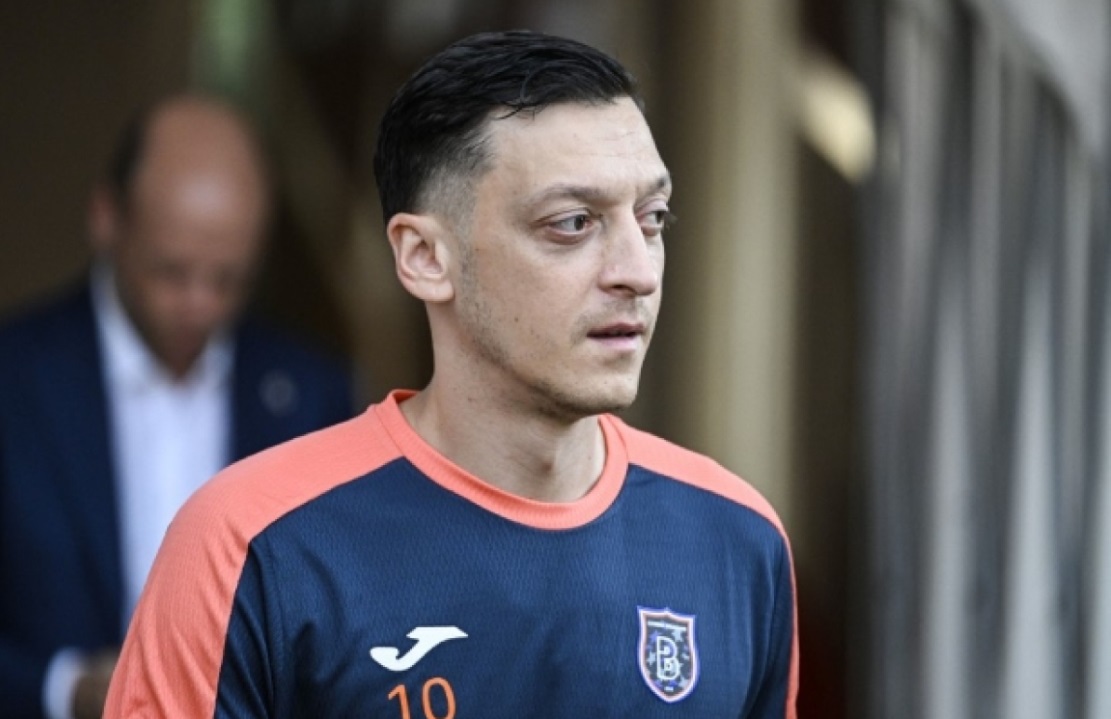 Mesut Özil anunció su retiro del fútbol profesional