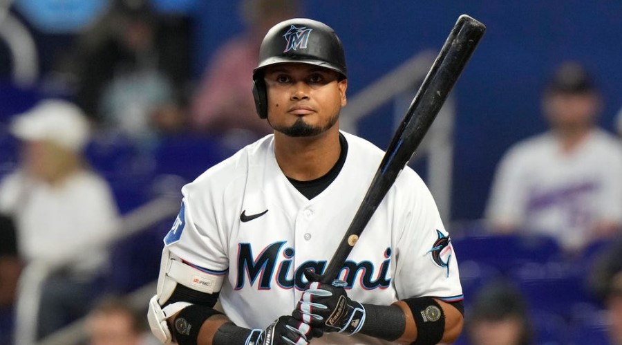 Luis Arráez vuelve a la alineación de los Marlins