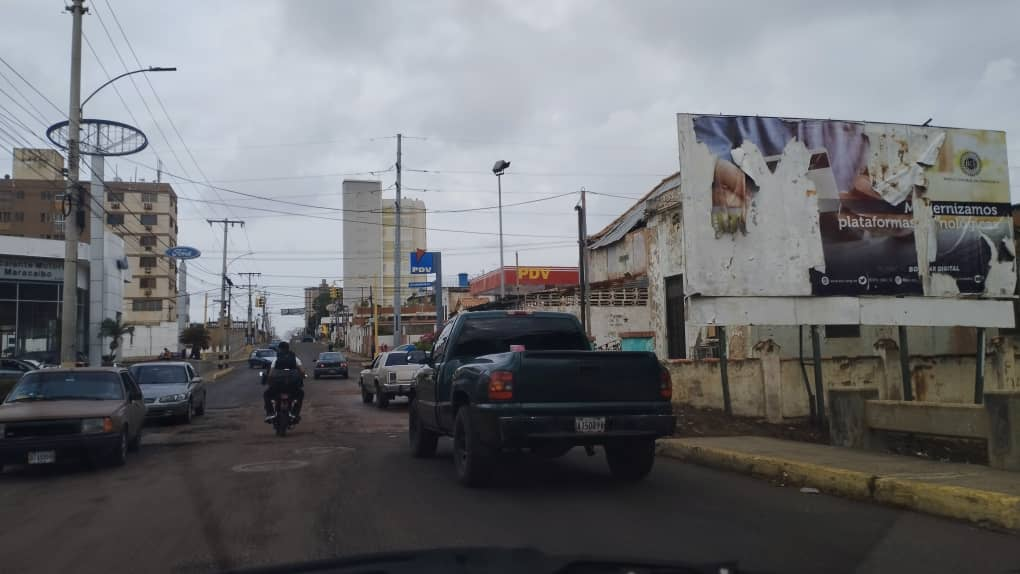 ¿Volvieron las colas o no hay gasolina? Estaciones de servicio operativas están abarrotadas