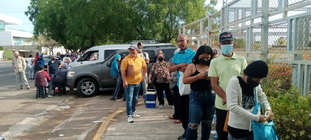 Más de 200 pacientes oncológicos esperan que les entreguen medicamentos de ALTO COSTO en anexo del Hospital Adolfo Pons