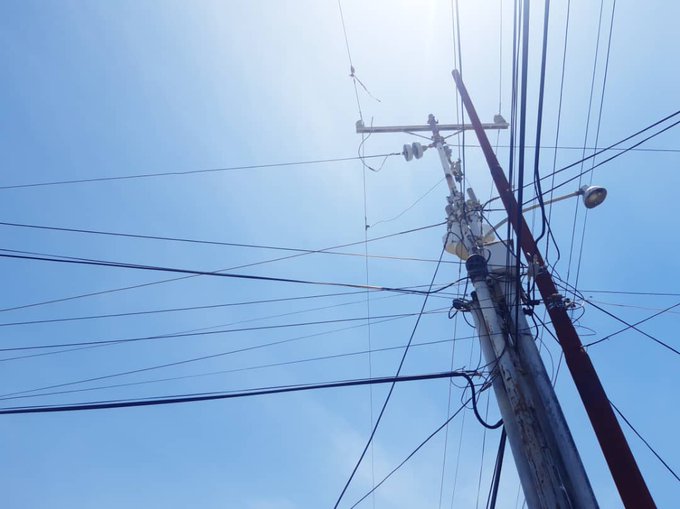 Dos días sin electricidad cumplen vecinos del sector Bicentenario Sur en San Francisco: Corpoelec brilla por su ausencia