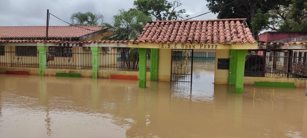 En emergencia el Sur del Lago por fuertes lluvias