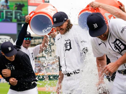 Tigres de Detroit consigue su primer no hitter combinado en su historia