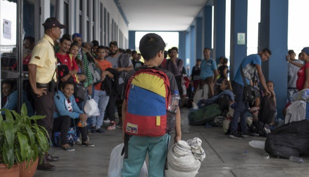 9.410 niños migrantes venezolanos cruzaron Honduras rumbo a EEUU en primer semestre 2023