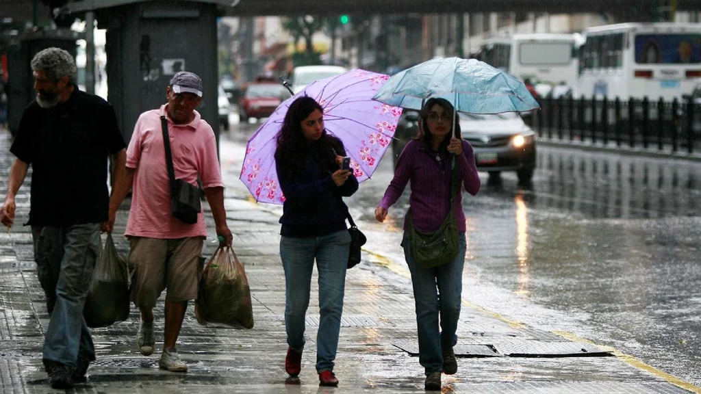 Inameh alerta que Onda tropical AL90 podría convertirse en ciclón tropical