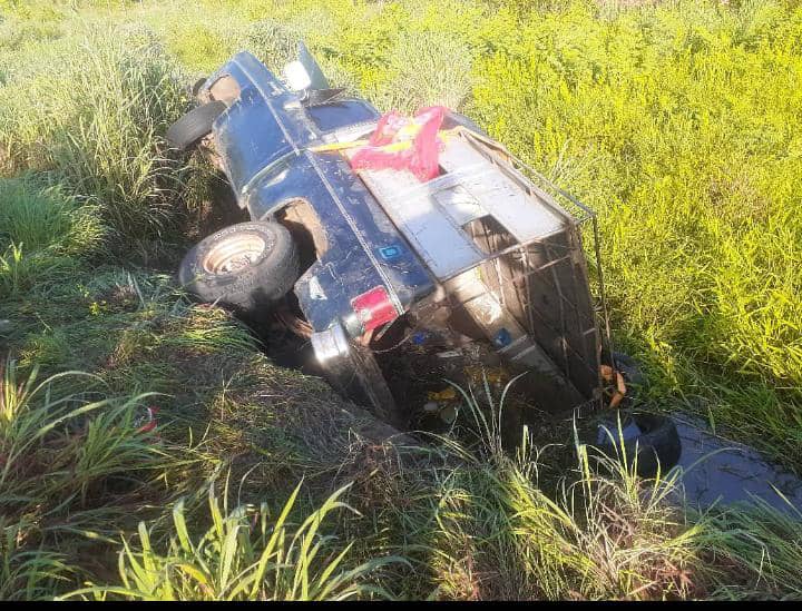 Heridos dos niños yukpas tras volcarse camioneta en Machiques: llevaban tres pipas de gasolina