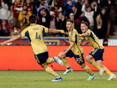 El zuliano Jefferson Savarino hizo golazo de tiro libre en la MLS (Video)