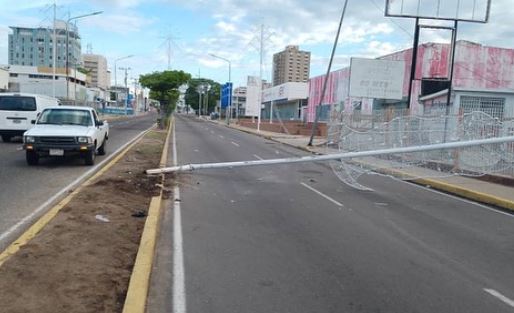 A 10 horas del encendido de Bella Vista: Borracho tumbó imagen de la Chinita (+Video)