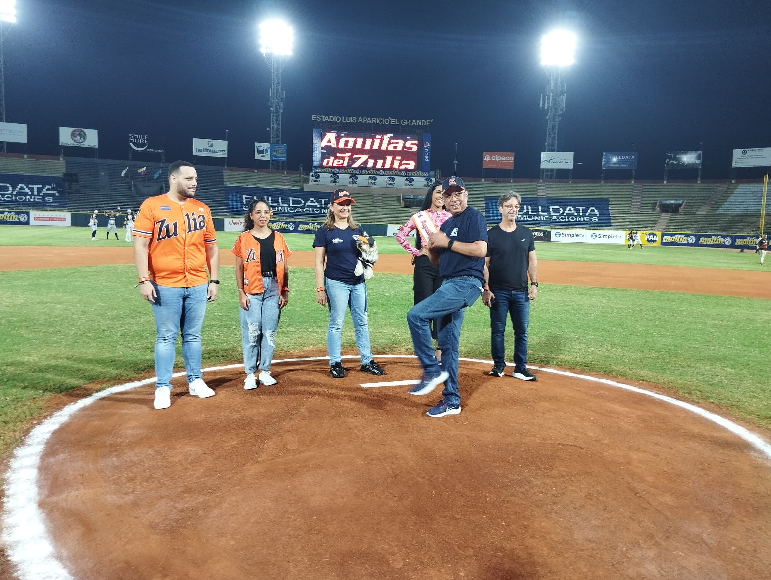 Julio Reyes hizo el lanzamiento inicial de la Copa NAD 2023