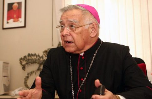 Continúa delicada la salud de Monseñor Roberto Lückert, ex arzobispo de Coro