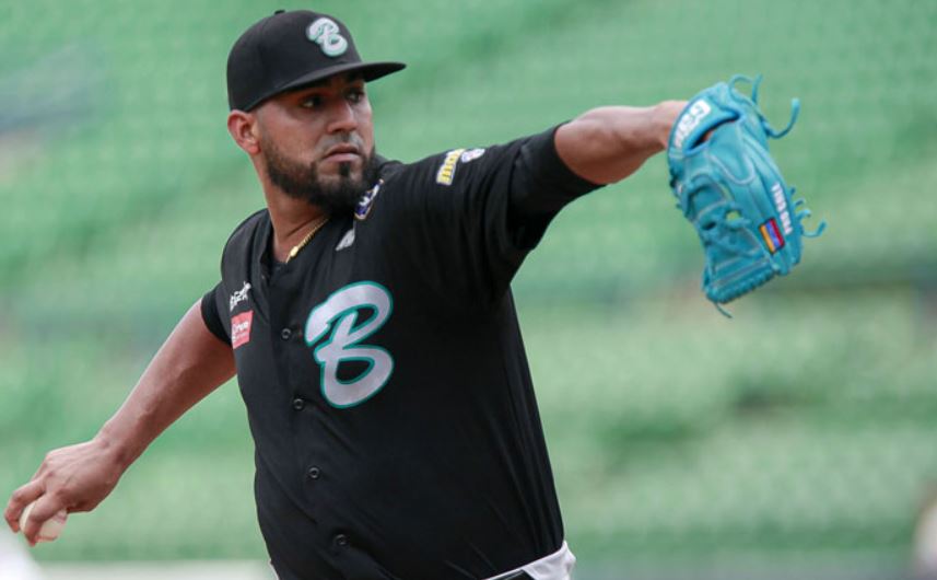 Osmer Morales se alzó unánimemente con el Premio Pitcher del Año de la LVBP