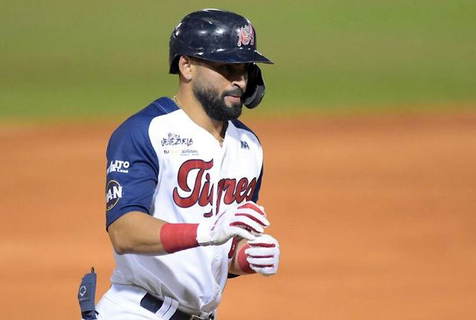 Tigres dejó blanco a Tiburones en Maracay