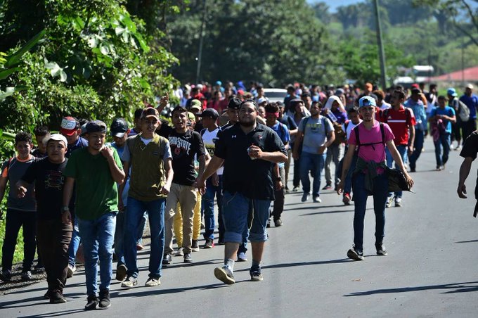 Venezolanos salen en caravana desde Honduras con la esperanza de llegar a Estados Unidos