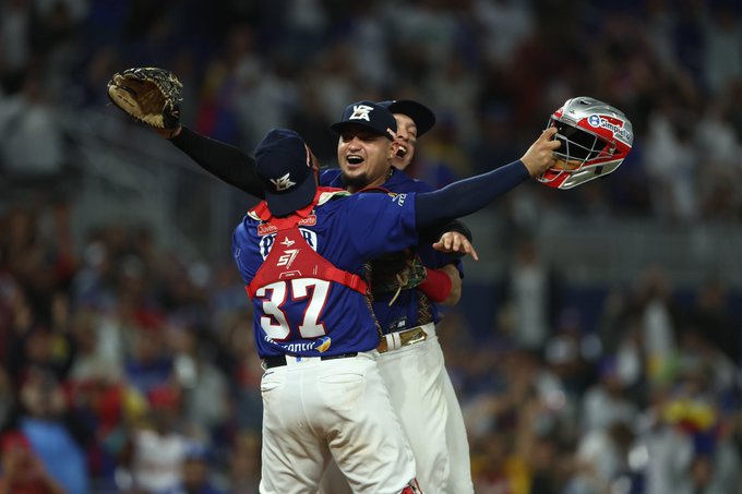 ¡Haciendo historia! Ángel Padrón lanza no hit no run para Venezuela en la Serie del Caribe (+Video)