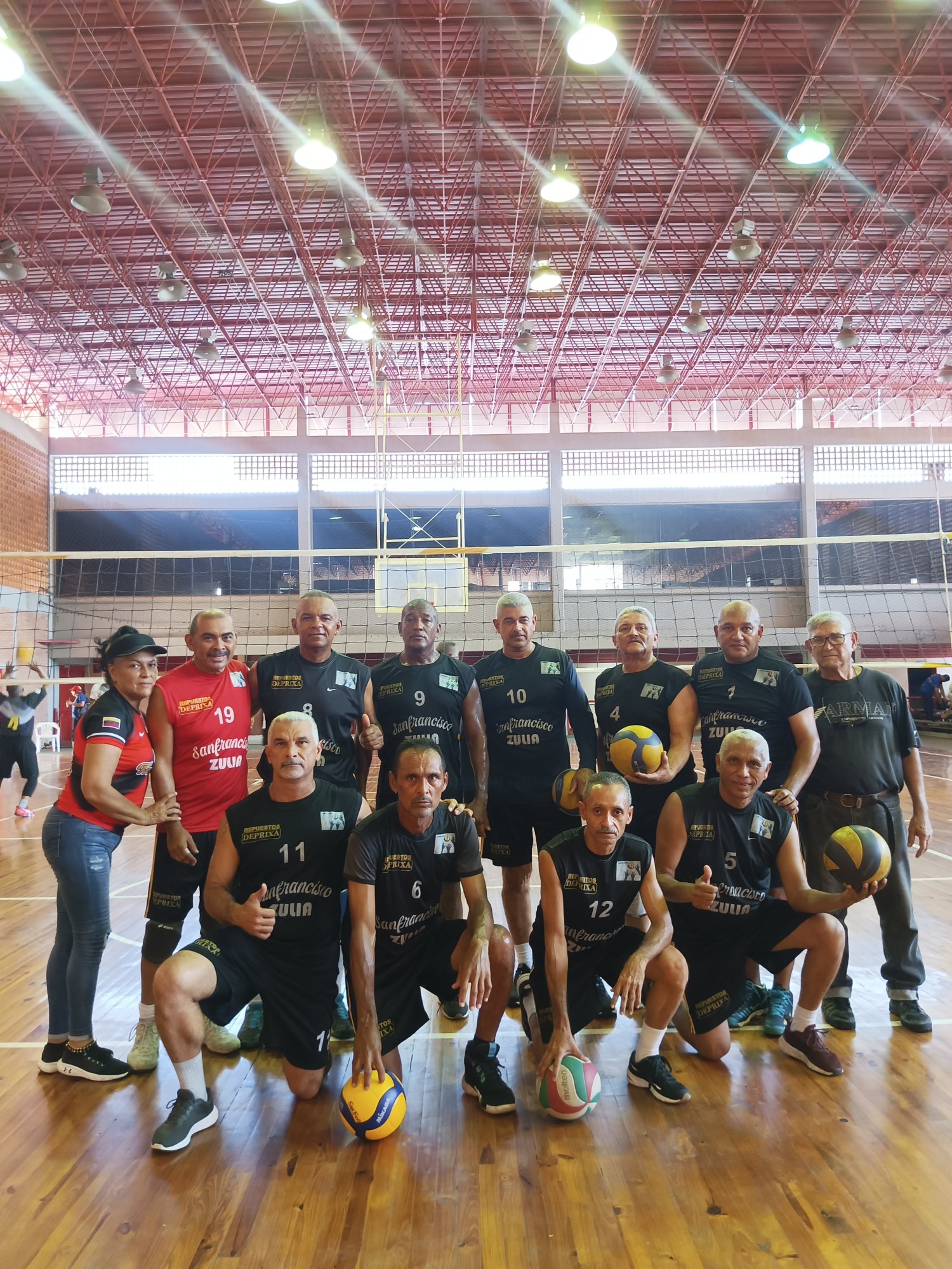 Campeonato de Voleibol Máster de San Francisco inicia su marcha