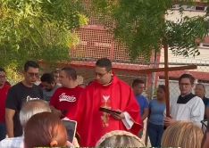 Párroco de la iglesia San Judas Tadeo en Maracaibo llama a votar por Corina Yoris y lo mandan a callar (video)