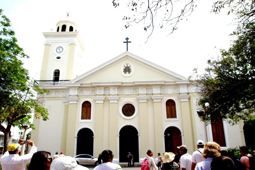 Se hace viral reclamo del párroco de la Catedral de Maracaibo