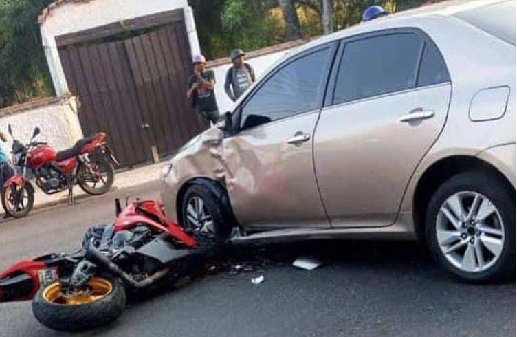 Falleció joven al impactar su moto de alta cilindrada contra un vehículo en Miranda