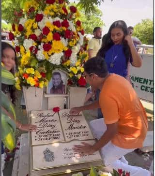 Una multitud visitó la tumba de Diomedes Díaz en su cumpleaños