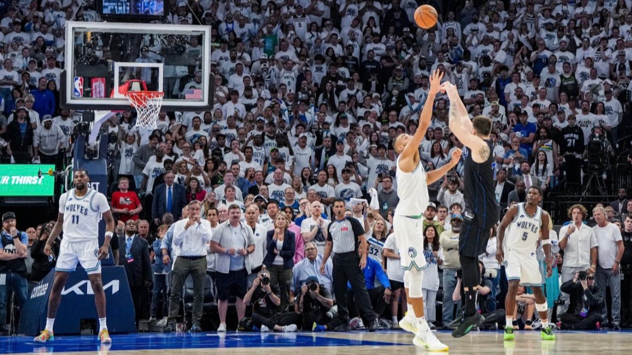 Luka Dončić se vistió de héroe en el triunfo de los Mavericks sobre los Timberwolves