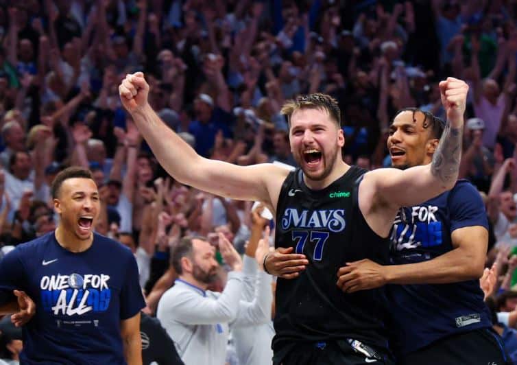 Los Mavericks despacharon a Thunder para avanzar a la final del Oeste