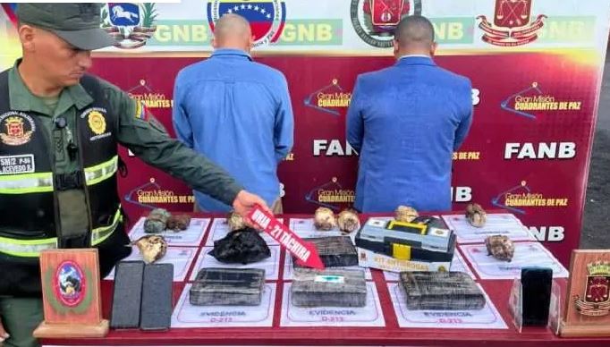 Narco chofer era de la Embajada de España: 379 panelas de marihuana y cocaína serían llevadas a Caracas