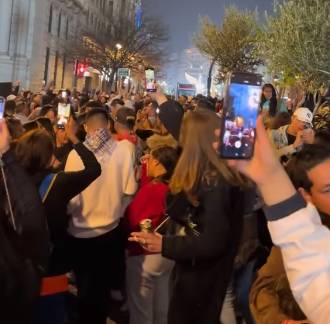 Colombianos le rinden tributo a la leyenda Omar Geles en España