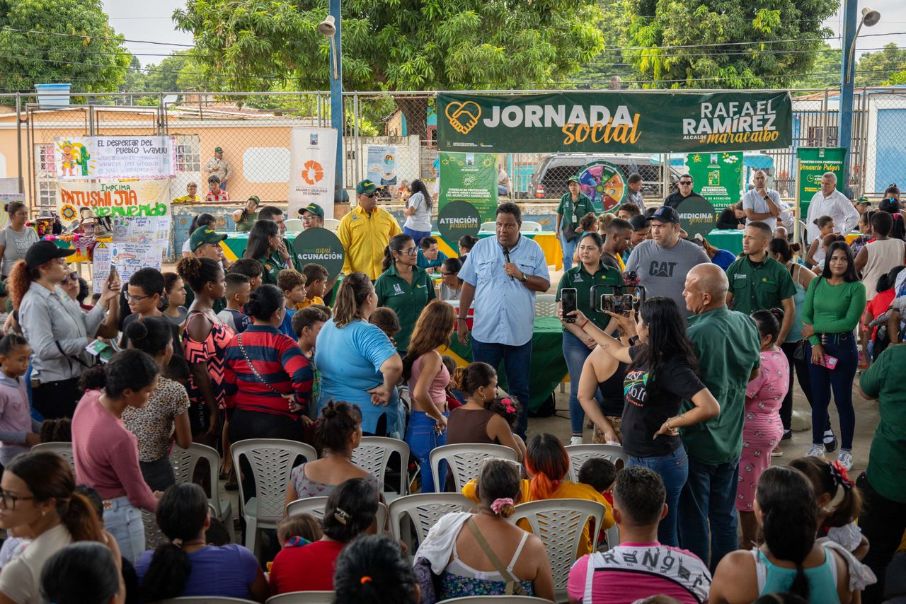 Alcaldía de Maracaibo atendió comunidad de Los Isleños en Cecilio Acosta con jornada de salud