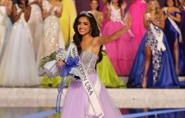 Miss Teen Estados Unidos también renunció a su corona tras hacerlo Miss USA