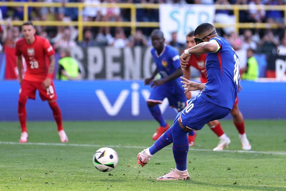 Francia no pasó del empate y clasificó en el segundo lugar