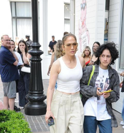 JLo explota frente a los paparazzis: 