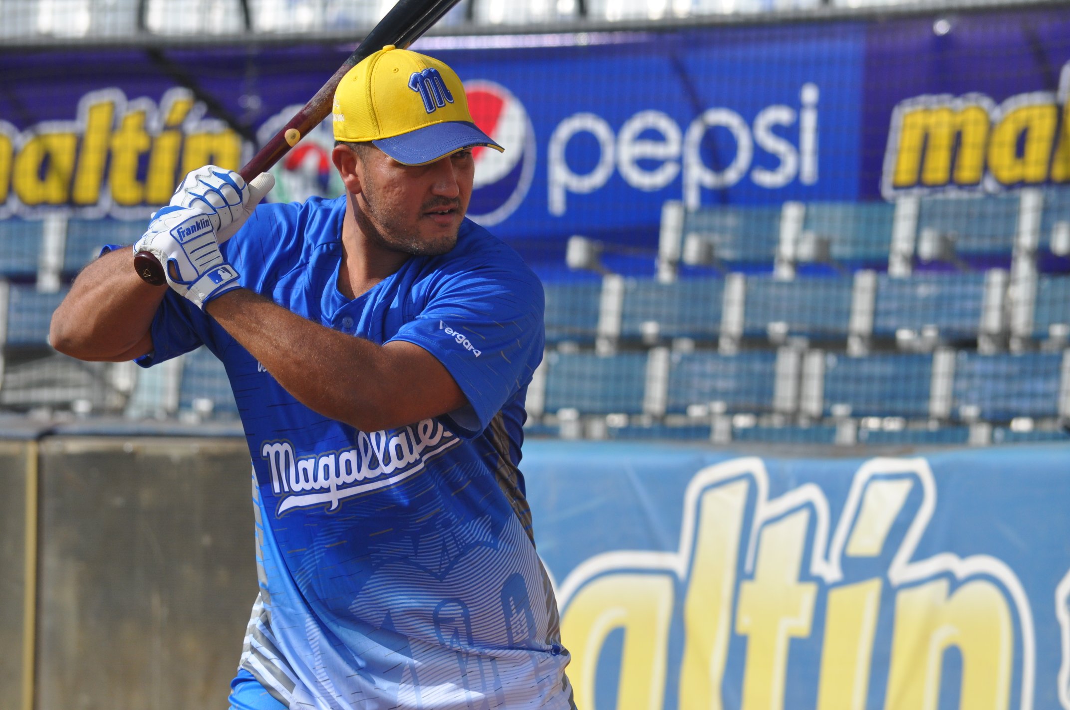 Caribes de Anzoátegui y Navegantes del Magallanes pactan cambio en la LVBP