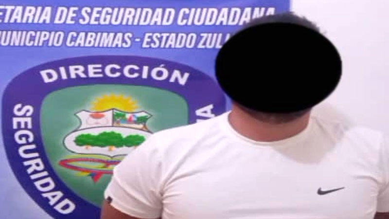 Detenido en Cabimas el hombre que sobre una moto recorrió varias calles haciendo actos inmorales burlándose de las 