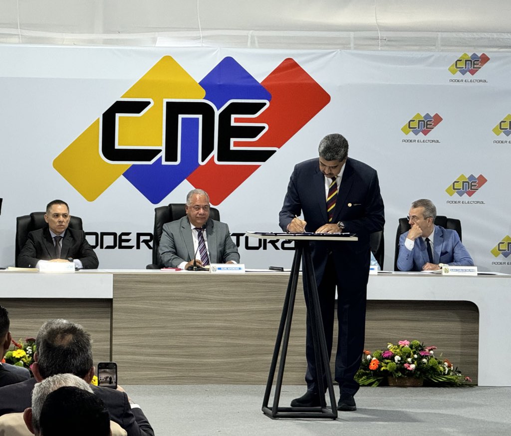 Candidatos presidenciales firman acuerdo político ante el CNE para el reconocimiento de los resultados del 28-Jul