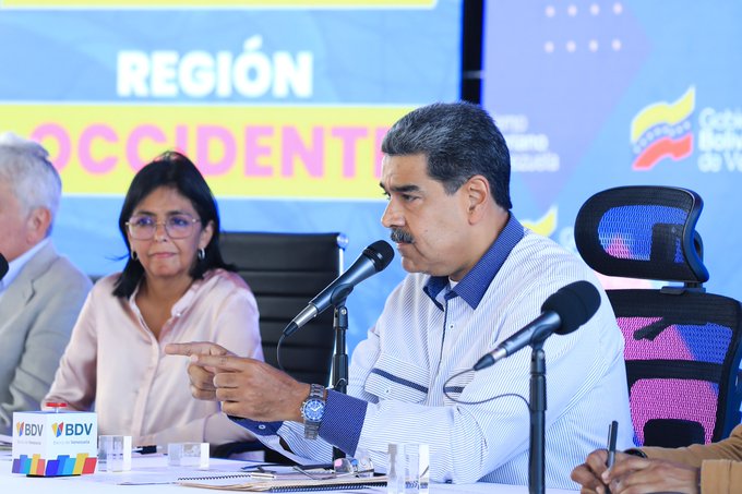 Maduro: Nos declaramos en emergencia y acción en apoyo a Bolivia