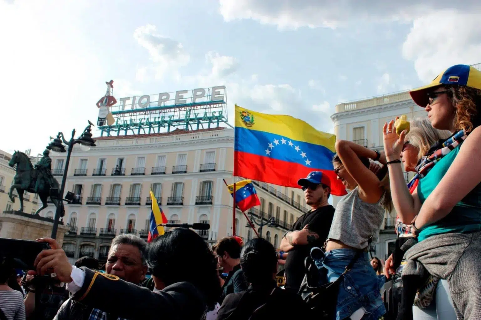 Venezolanos encabezaron la lista de latinoamericanos que obtuvieron la nacionalidad española en 2023