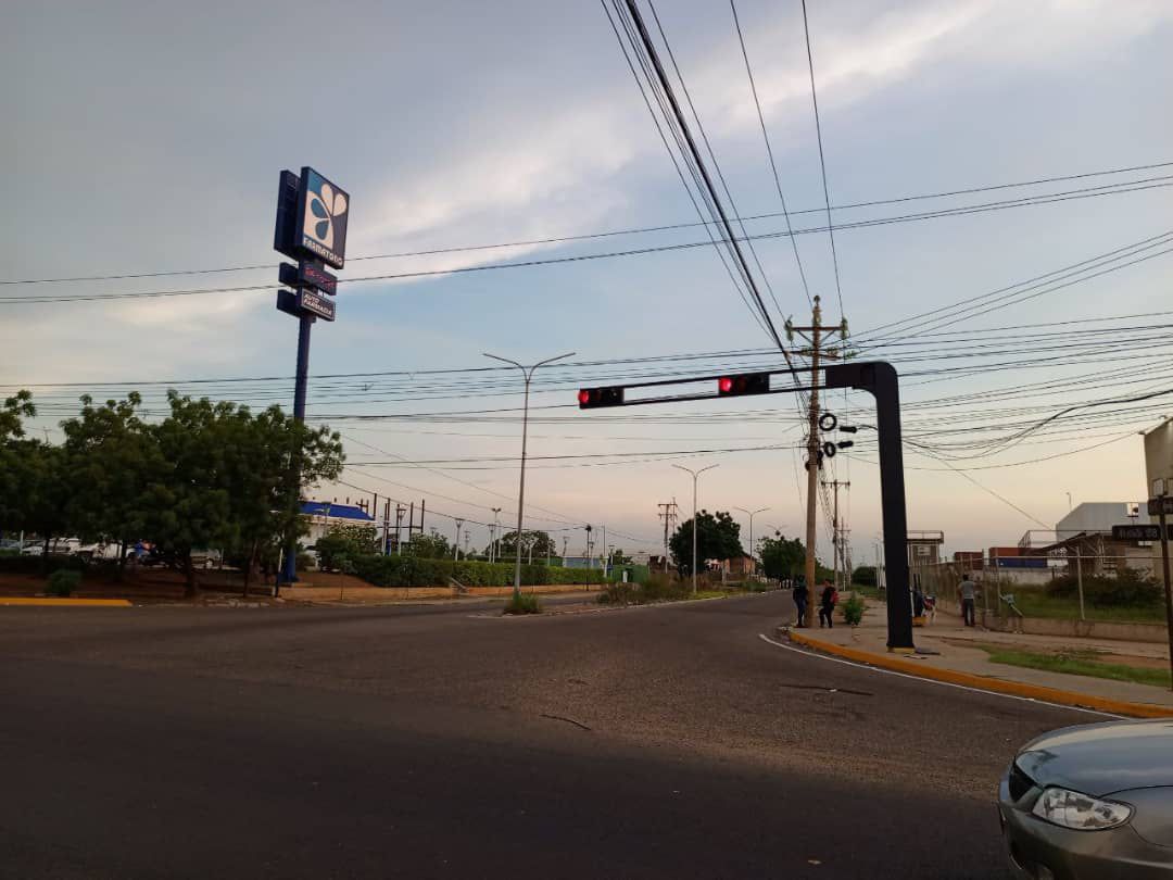 ¡Encendidos! Entran en funcionamiento los semáforos del Palacio de Justicia, El Pescadito y Zona Industrial en Maracaibo