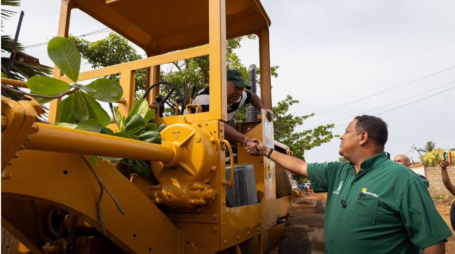 Alcaldía de Maracaibo arranca trabajos de patroleo en el sector Tres Reyes Magos