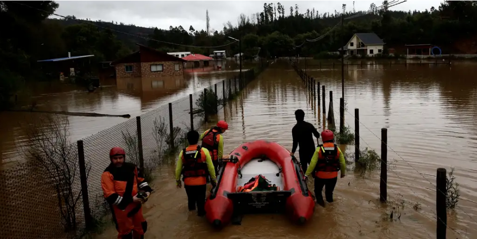 Chile en alerta máxima por intensas lluvias