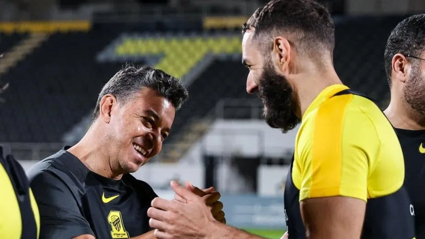 Marcelo Gallardo deja el Al-Ittihad tras polémica con Benzema