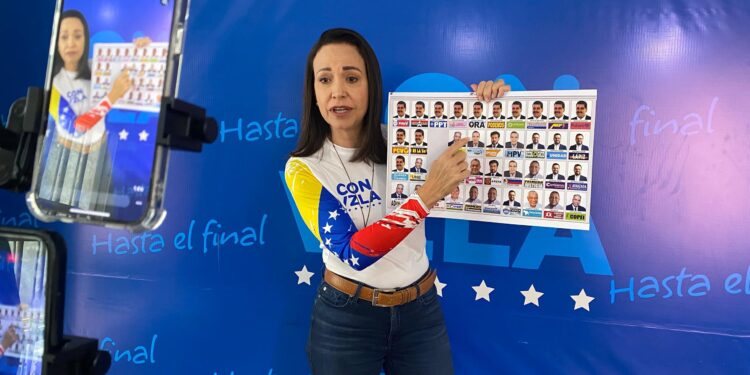 María Corina Machado exhorta a los electores a verificar sus datos en el CNE