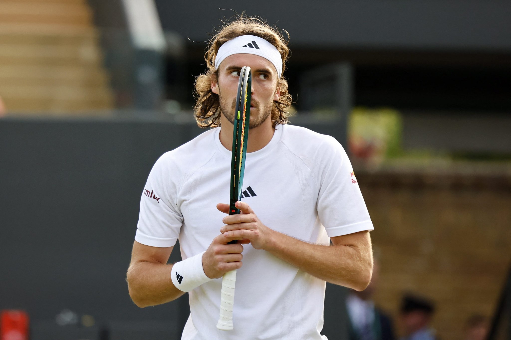 Stefanos Tsitsipas cayó eliminado en segunda ronda de Wimbledon