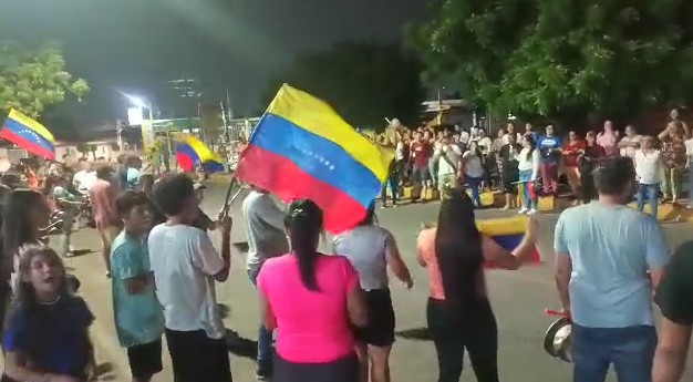 Ciudadanos protestaron en varios municipios del estado Zulia