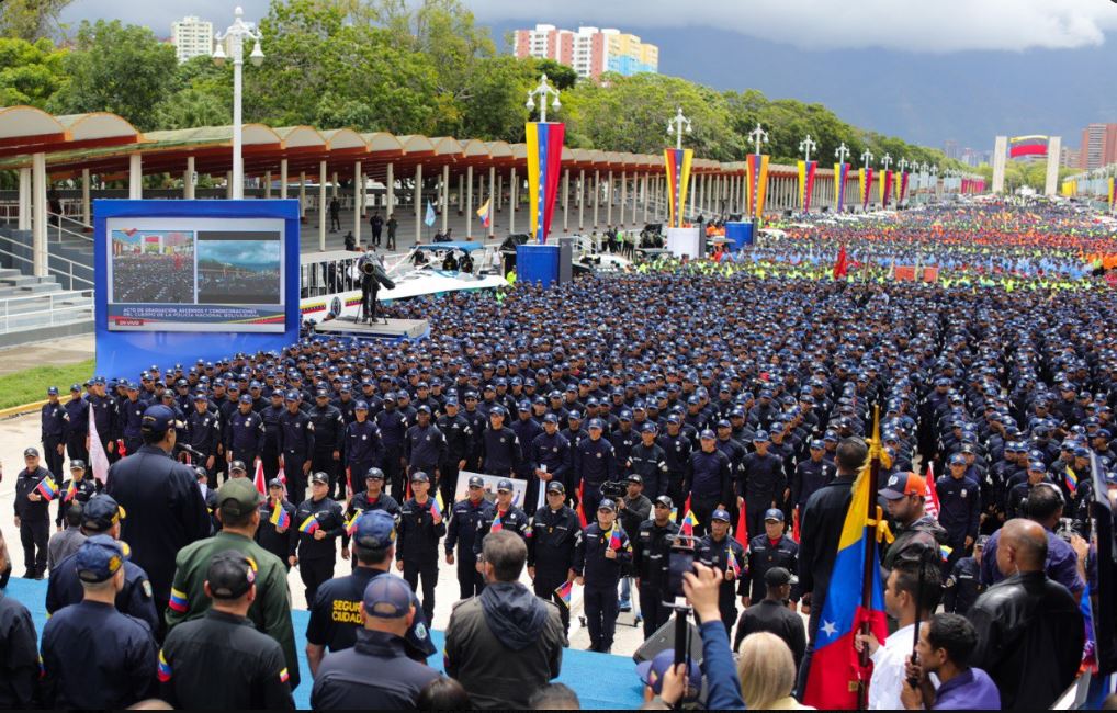 Realizan acto de graduación, ascensos y condecoraciones al CPNB con motivo del Día del Policía