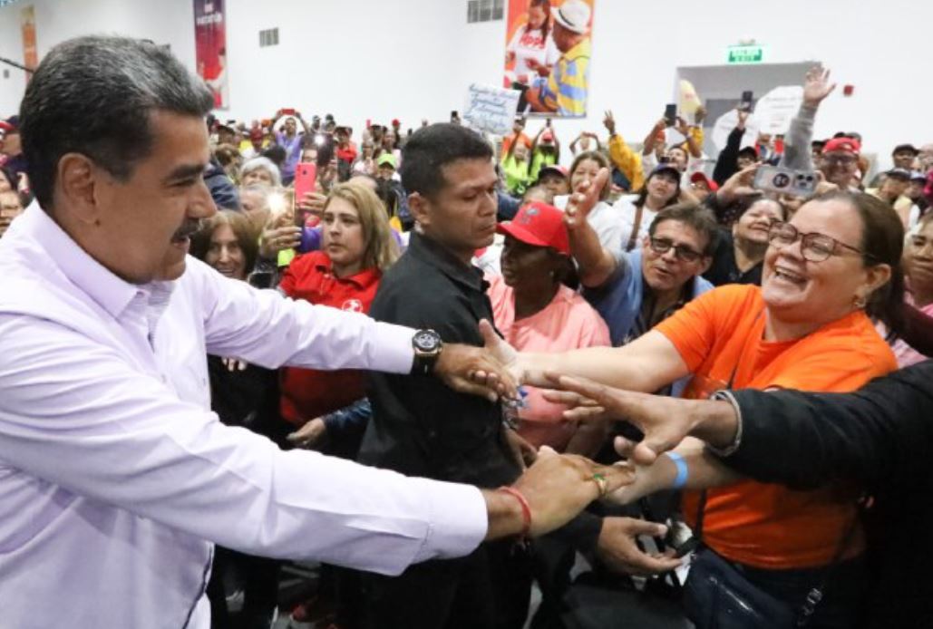 Maduro presente en la jornada de trabajo con los abuelos y abuelas, en el marco del plan 