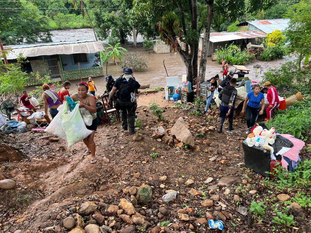 Inician trabajos de recuperación en la población de Cumanacoa en Sucre